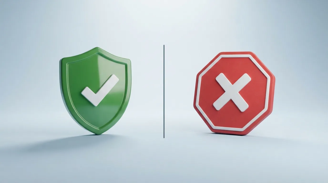 Een Nederlandse online casino homepage met zichtbare licentie-informatie, naast een waarschuwingsicoon bij een buitenlands casino zonder Ksa-keurmerk